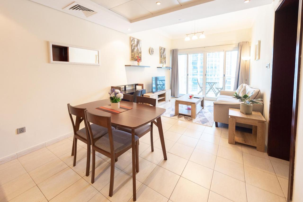 Luxury Escapes - Elegant And Spacious 1bed With 2 Balconies In Jlt Apartment Dubai